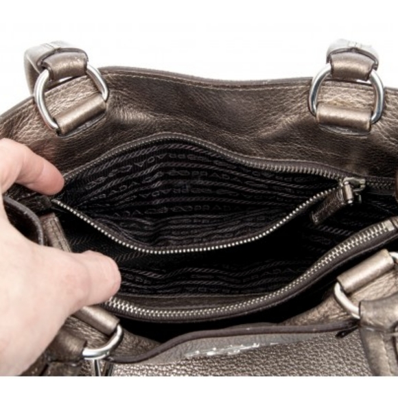 Authentic Vintage Prada Handbag - Picture 4 of 8